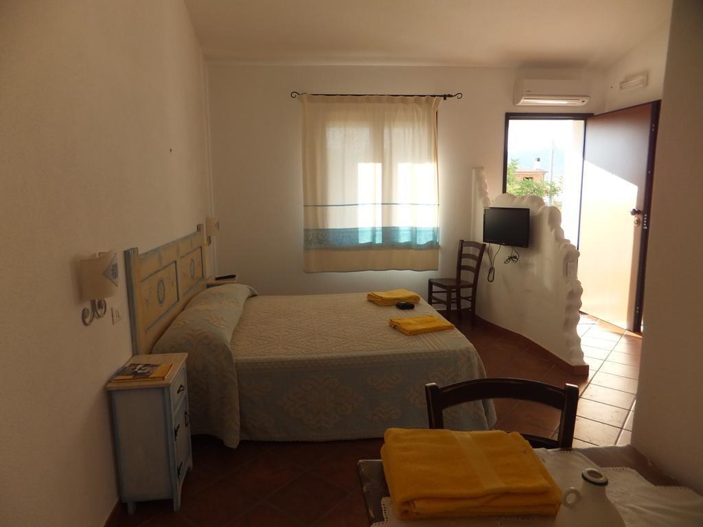 Grazia Deledda Bed & Breakfast Galtellì Dış mekan fotoğraf